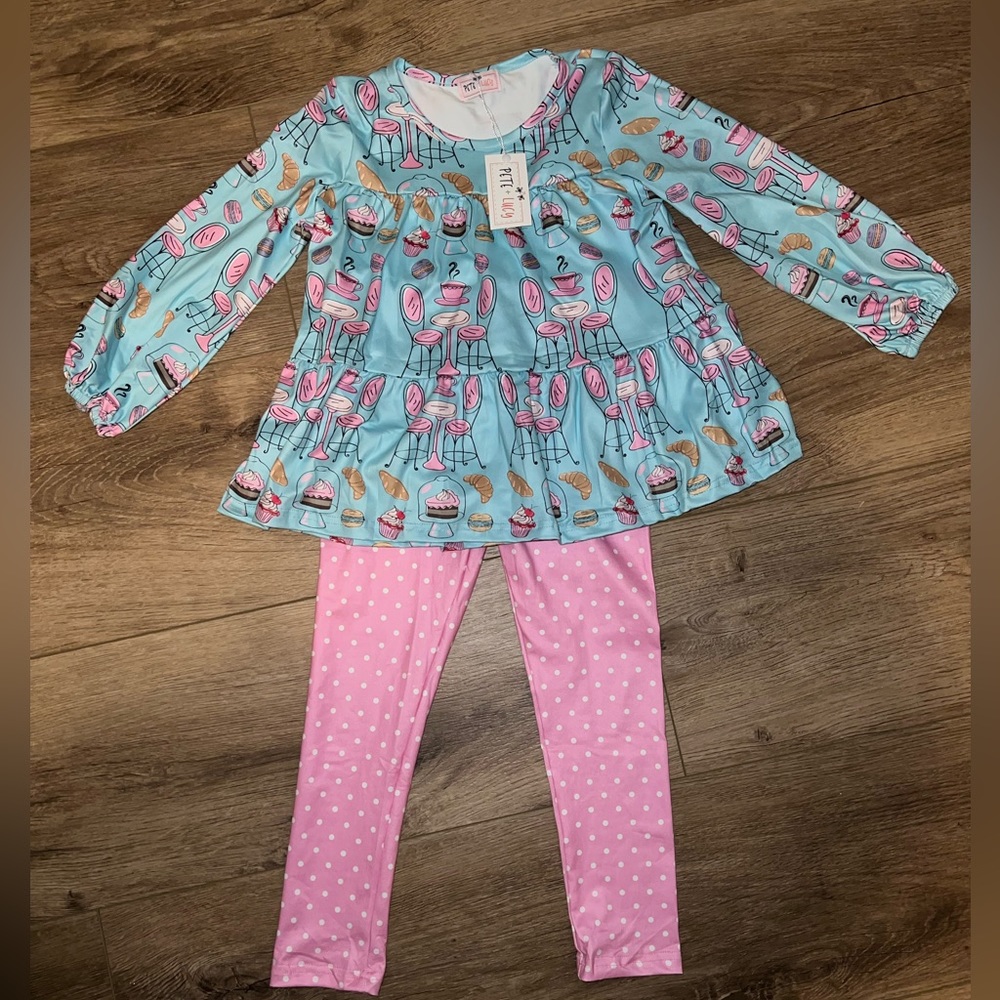 Pete + Lucy two piece pant set brand new with tags